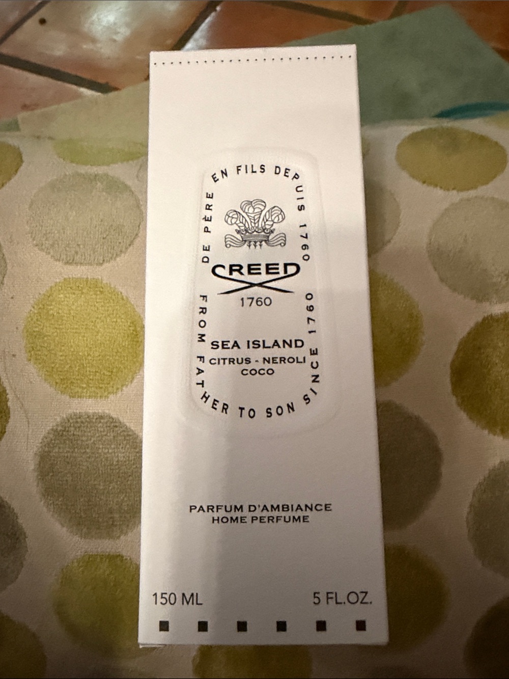 Creed Sea Island Home Perfume – Clear Bottle with Black Cap - Picture 3 of 6
